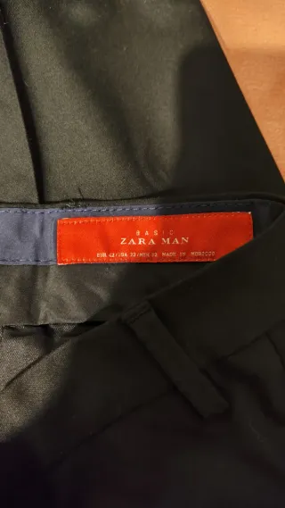 Pantalón de vestir Zara Talla 42 Negro