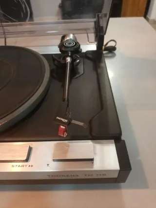 Tocadiscos Thorens TD 115
