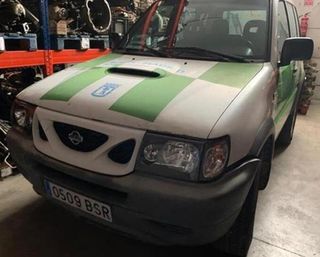 Piloto nissan 46084 261350x000 26135 0x000 terrano