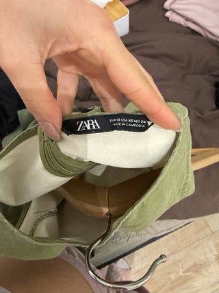 Vestido Zara verde con cinturones