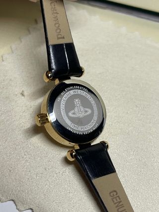 Reloj Vivienne Westwood Mujer Cuero Dorado