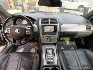 Jaguar XK 5.0 V8 Coupe 283 kW (385 CV)