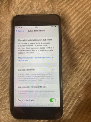 iphone 7 buen móvil, no tiene ningún  golpe