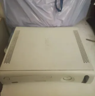 Xbox 360 + Mando + Juego CSI