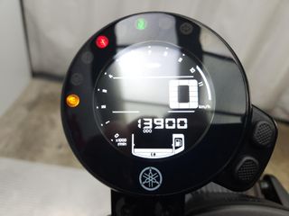 YAMAHA XSR700 2023 13900 kms.
