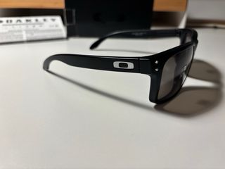 Gafas de sol Oakley Holbrook Prizm Grey (Nuevas)