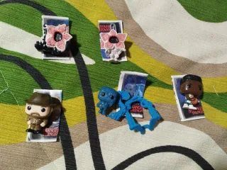 Figuras Kinder Joy Stranger Things