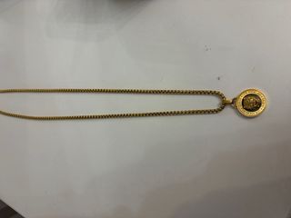 Reloj Guess Dorado y Negro Collar guess