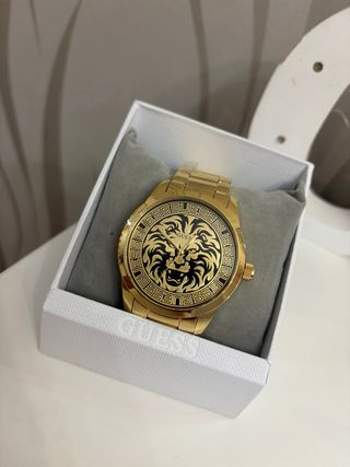 Reloj Guess Dorado y Negro Collar guess