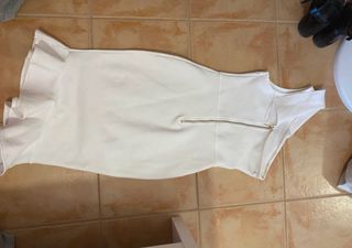 Vestido blanco elegante asimétrico