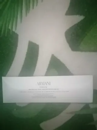 Neceser Hugo Boss, Brocha Armani, Sombra UD