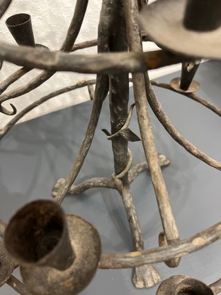 Candelabro antiguo de metal