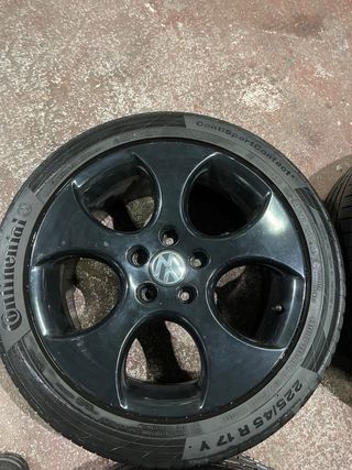 Llantas Detroit Negras 17” VW Golf GTI