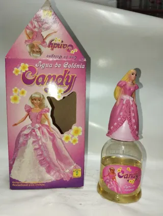 Colonia infantil Candy con muñeca vintage