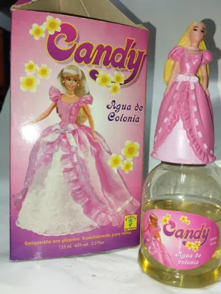 Colonia infantil Candy con muñeca vintage