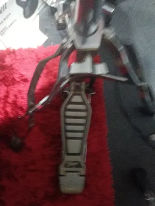 Pie de charles para batería