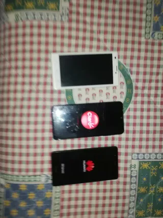Lote 3 Cellulari Honor e Huawei