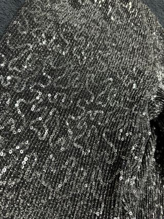 Jersey Zara plateado con brillantes corto