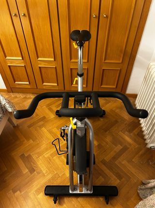 Bicicleta Spinning SportsArt C510