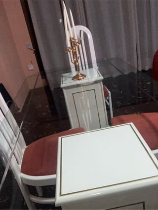 Pack Mesa cristal Burano clásica + sillas, negocia