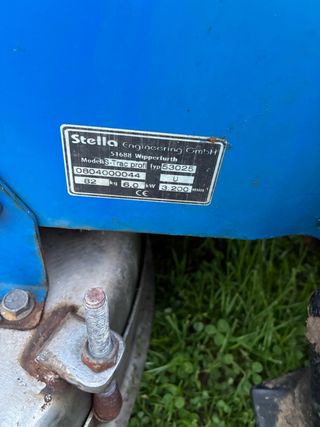 Desbrozadora de ruedas Stella  motor honda