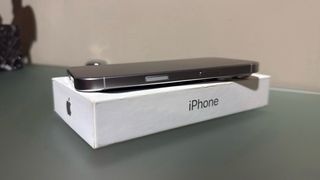 iPhone 16 Pro 128GB Blanco Nuevo.