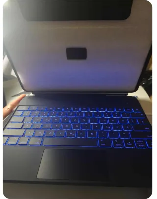 ESR iPad Pro 13 Inch (M5/M4, 2025/2024)