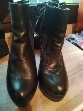 Botines tacón plataforma piel negros T.36