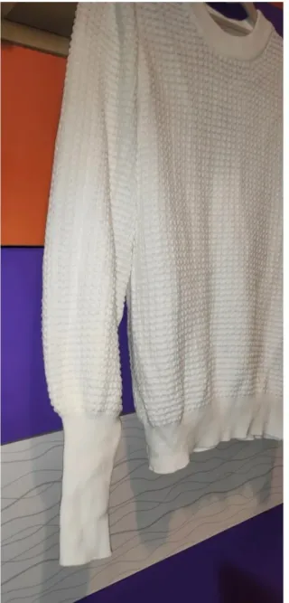 Jersey blanco relieve mangas abullonadas M