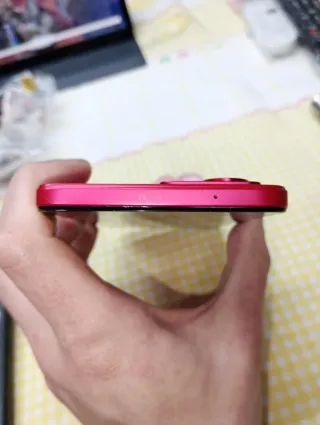 Motorola G84 5G viva magenta