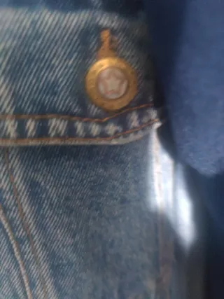 Abrigo azul con cazadora vaquera