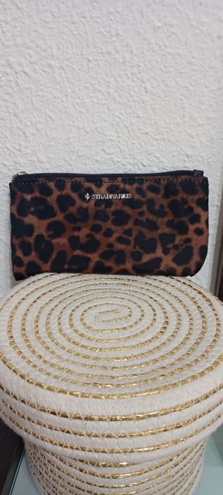 Monedero Leopardo Stradivarius