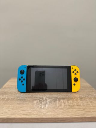 Nintendo Switch con Accesorios