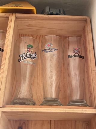 Lotes de vasos de cervezas alemanas
