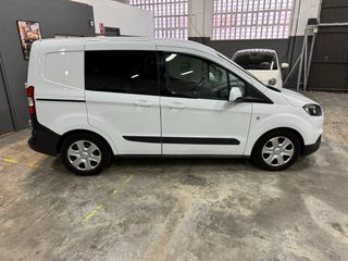 Ford Transit Courier 2021