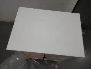 Mesita de noche Ikea Hemnes blanca 54x66cm