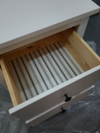 Mesita de noche Ikea Hemnes blanca 54x66cm