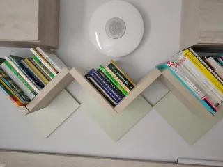 Mueble infantil KIBUC Mesita y estanterías SINcama