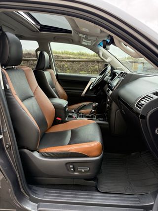 Toyota Land Cruiser 150 2023