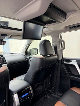 Toyota Land Cruiser 150 2023