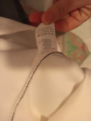 Falda negra vaquera y blanco algodón