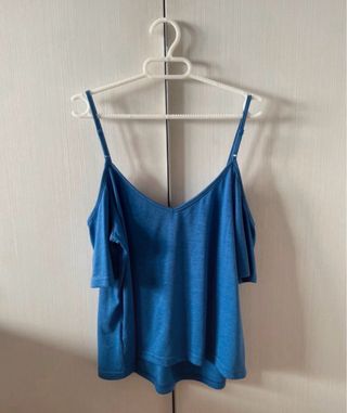 Conjunto de tirantes y manga corta