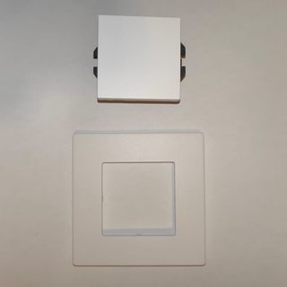 Interruptor pulsador Simon 270 Blanco Mate