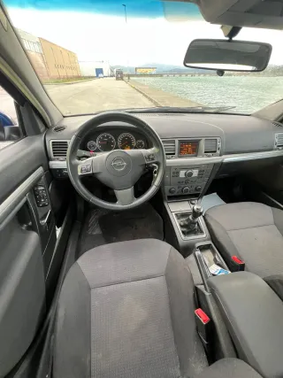 Opel Vectra 2005