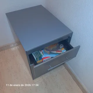 Archivador metálico gris