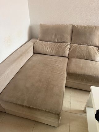 Sofá en L de tela beige