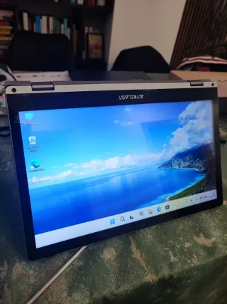 Teclast Portátil y tablet táctil gris