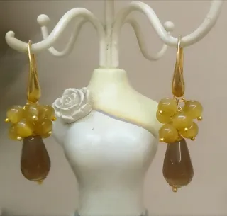 Orecchini grappolo occhio gatto senape