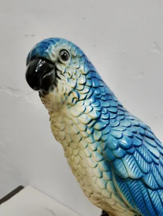 Loro de cerámica vintage azul