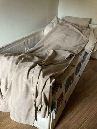 Cortina grande beige oscuro